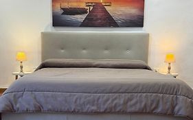 Aura Apartment