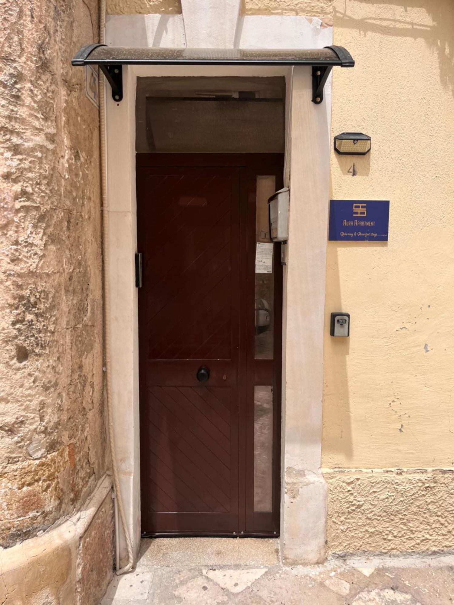Aura Apartment Brindisi Buitenkant foto